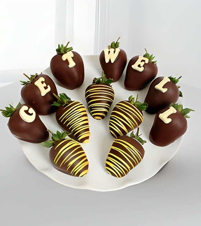 شوكولاتة مغموسة بالشوكولاتة مع التوت