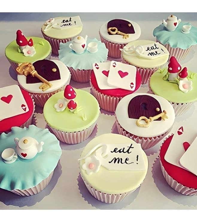 دزينة كب كيك ووندرلاند