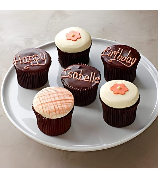 أعياد ميلاد الأحلام دزينة من الكب كيك