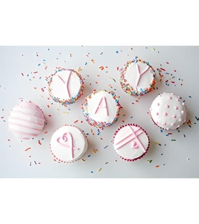 YAY كونفتي دزينة كب كيك