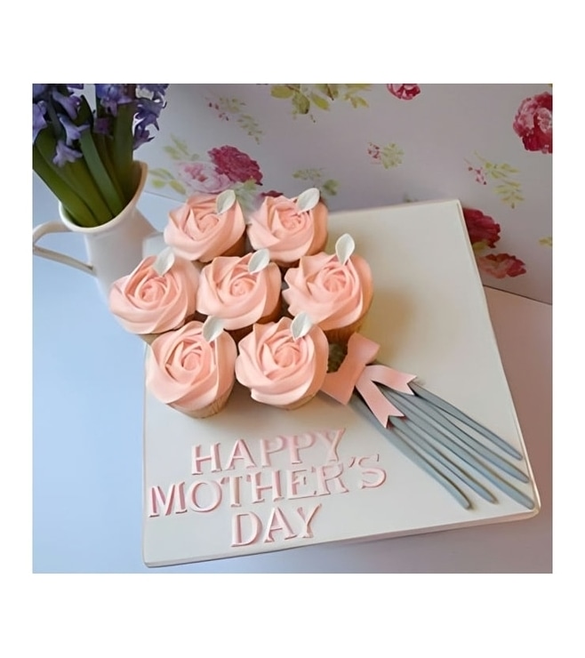 باقة كب كيك بالخوخ والورد