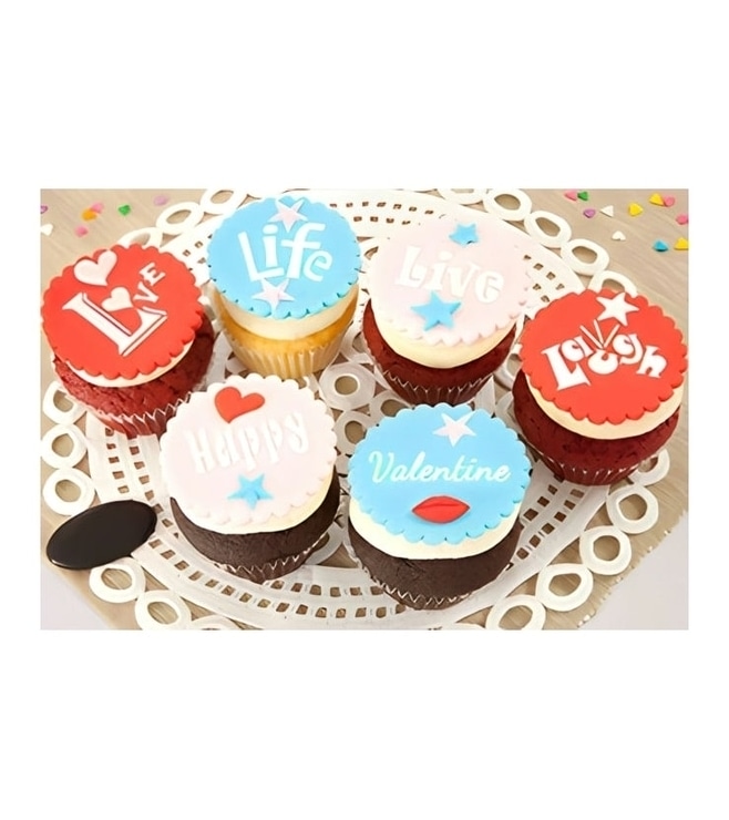 مكتوب في النجوم دزينة من الكب كيك