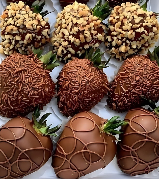 فراولة مغطاة بشوكولاتة ديفاين