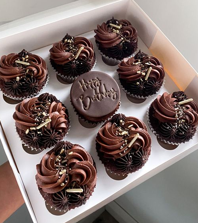 كب كيك عيد ميلاد لذيذة جدًا