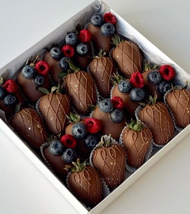 Choco-Berry Elegance