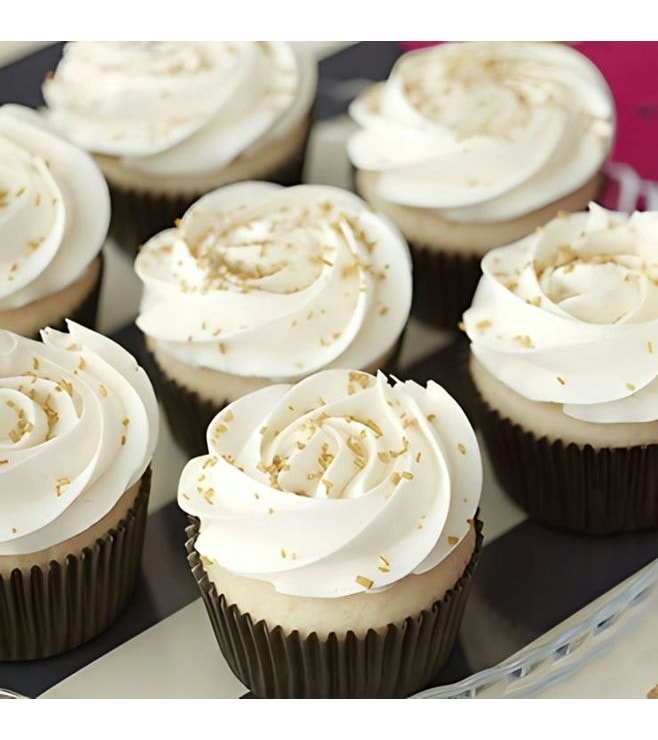 كب كيك رأس السنة الجديدة برقائق الذهب