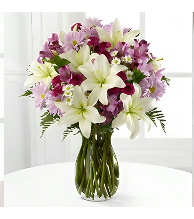 باقة زهور مختلطة من حقول اللافندر