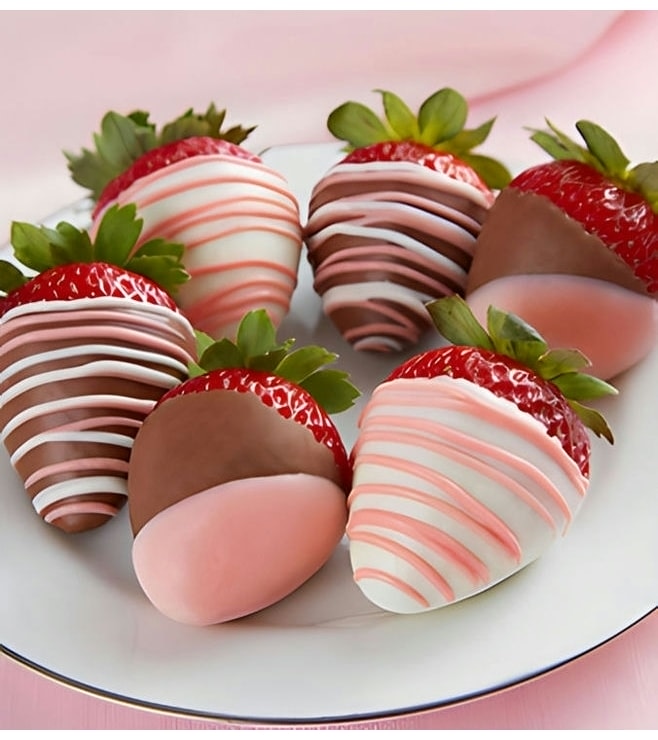 فراولة مغموسة بالشوكولاتة الوردية