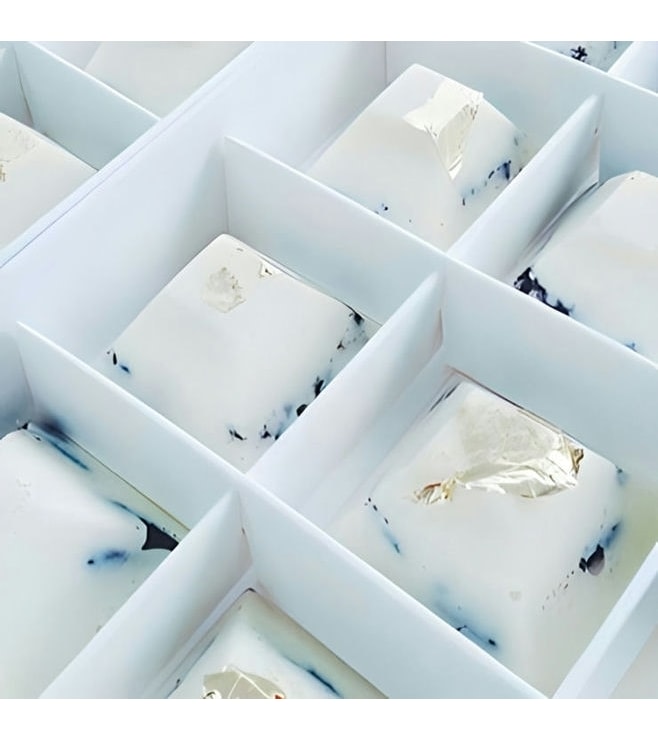 شوكولاتة Clear Sky Chocolate Gems من Annabelle Chocolates