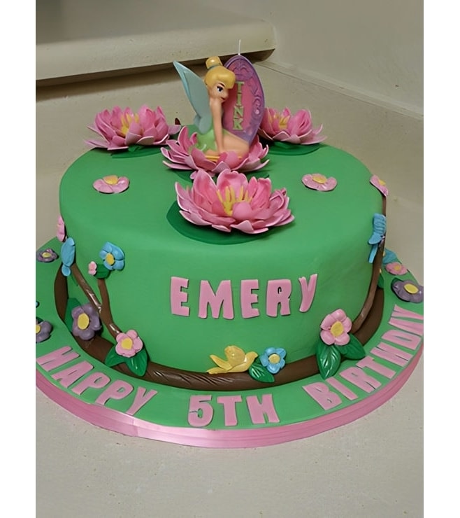 كعكة عيد ميلاد تينكربيل بالزهور الوردية، كعكات
