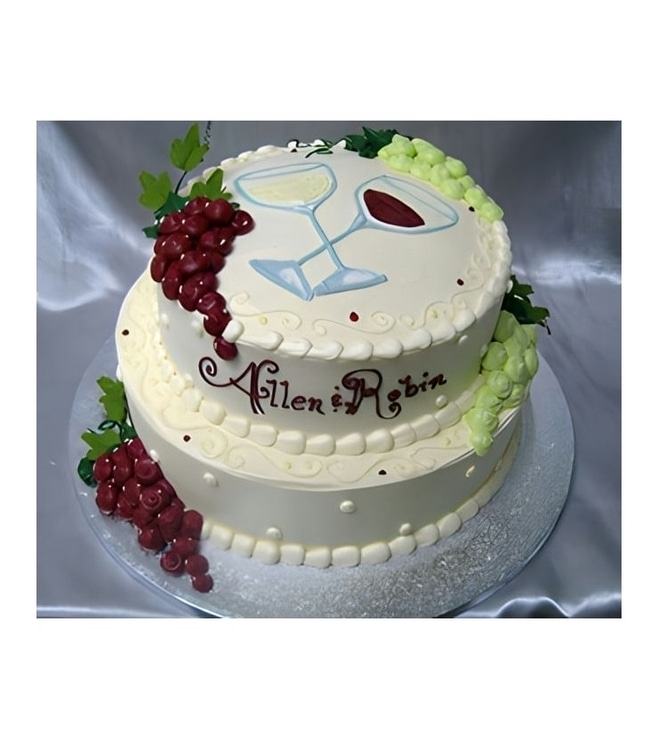 كأس نبيذ وكعكة متدرجة على شكل عنب، كعكات