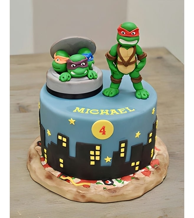 كعكة على شكل تمثال سلاحف النينجا الغاضبة