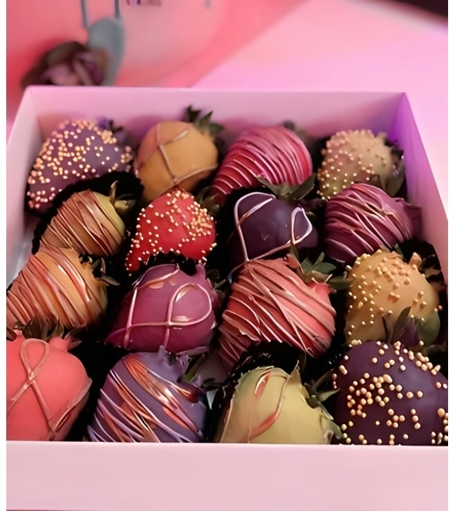 فراولة مغموسة يدوياً