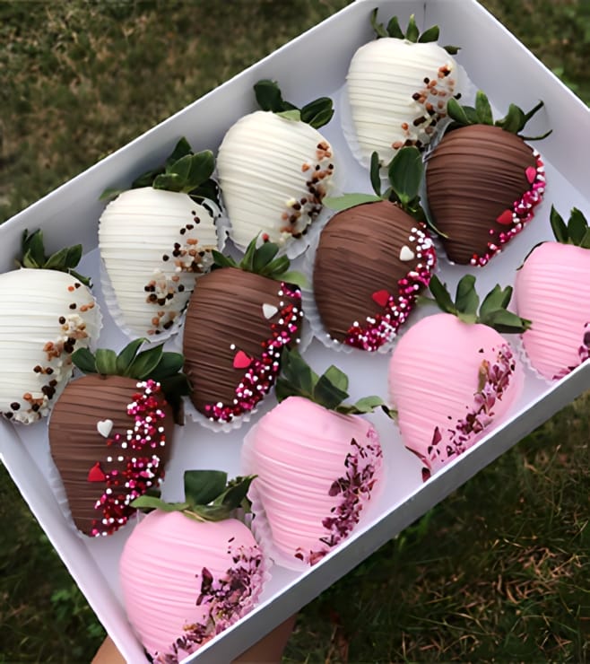 فراولة مغموسة بالشوكولاتة