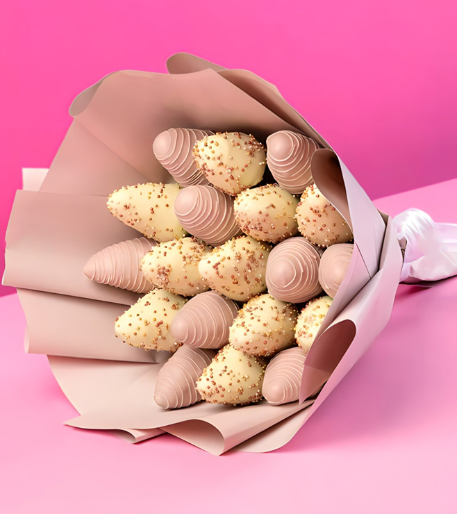 باقة فراولة أنيقة مغموسة بالشوكولاتة، فراولة مغطاة بالشوكولاتة