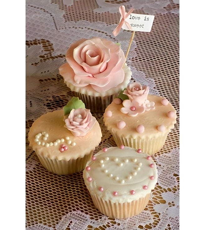 دائماً وأبداً دزينة كب كيك، ذكرى سنوية