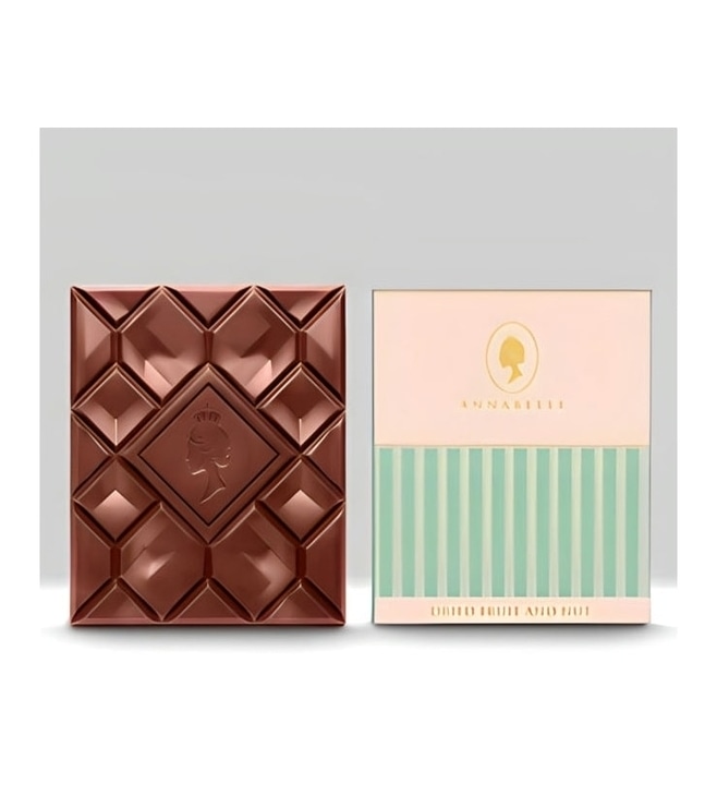 شوكولاتة بالفواكه المجففة والمكسرات من أنابيل، شوكولاتة