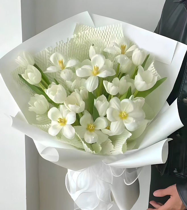 Ethereal Blooms Bouquet, Tulips
