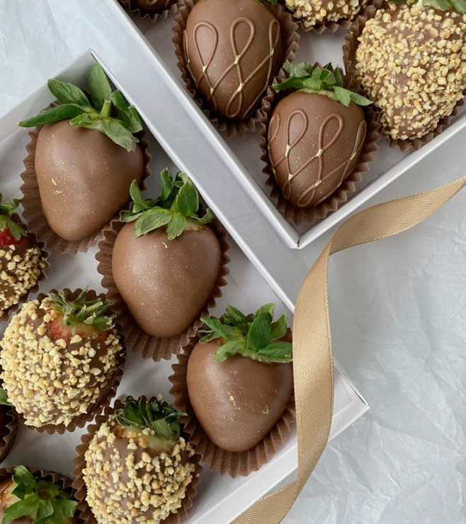Golden Crunch Dipped Strawberries