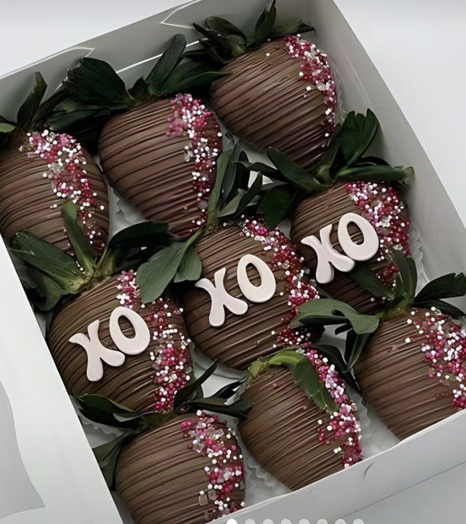 فراولة مغموسة بالشوكولاتة