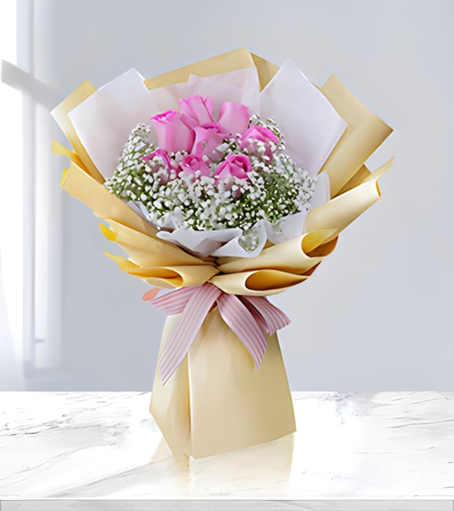 عناق الوردة الوردية