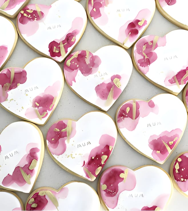 كعكات القلب بالطلاء الأرجواني