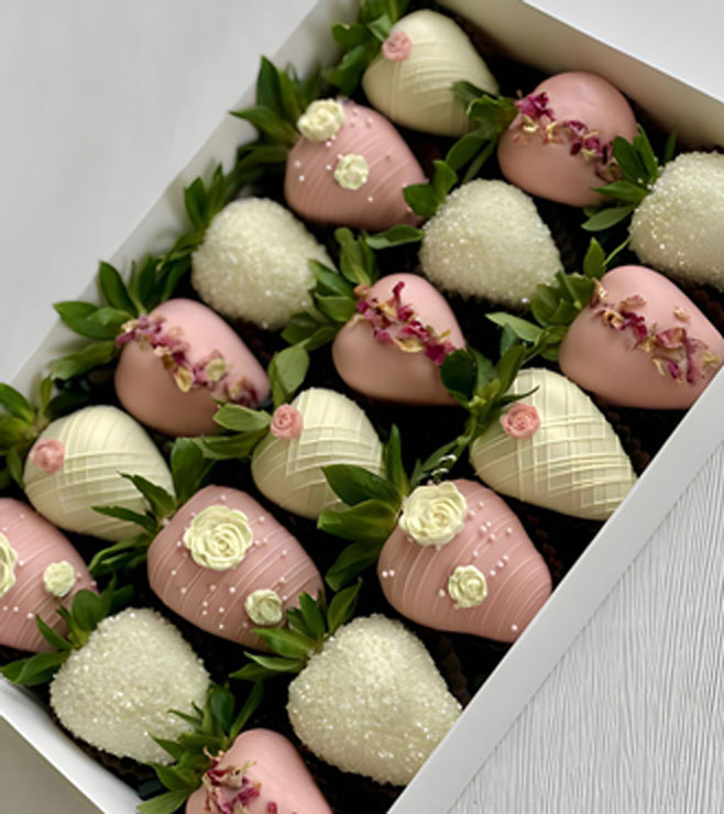 فراولة مغموسة ومكررة