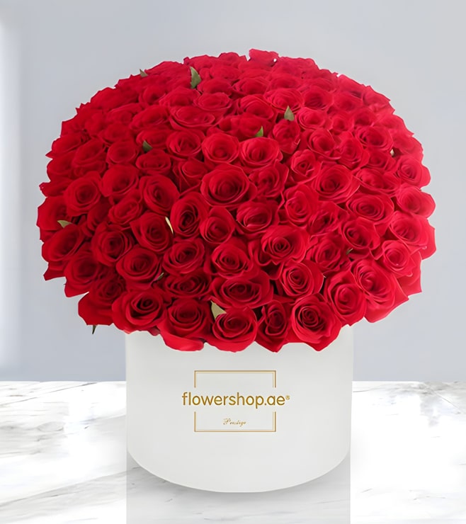 صندوق قبعات الأحلام الوردية