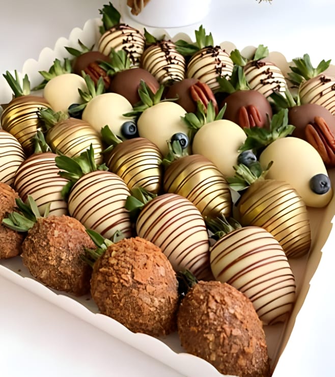 فراولة مغموسة بمزيج لذيذ