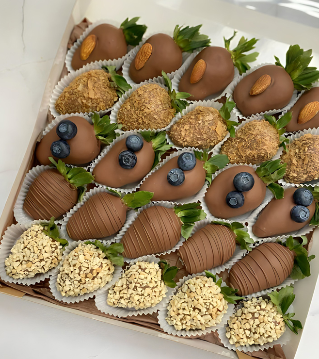 فراولة مغموسة بالصلصة المالحة