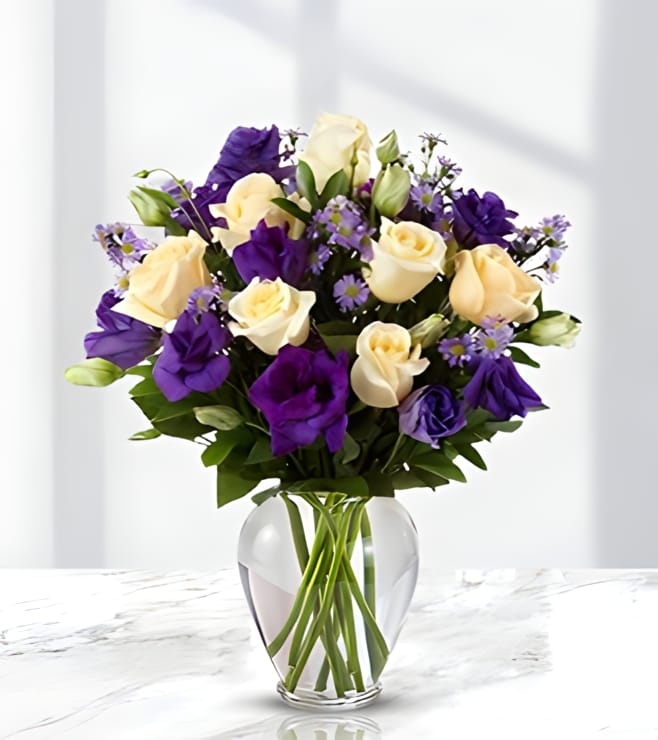 باقة زهور بنفسجية