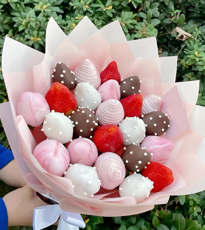 Vivid Dream Strawberry Bouquet