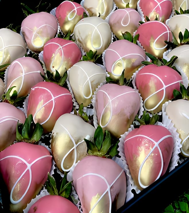 فراولة مغطاة بالذهب