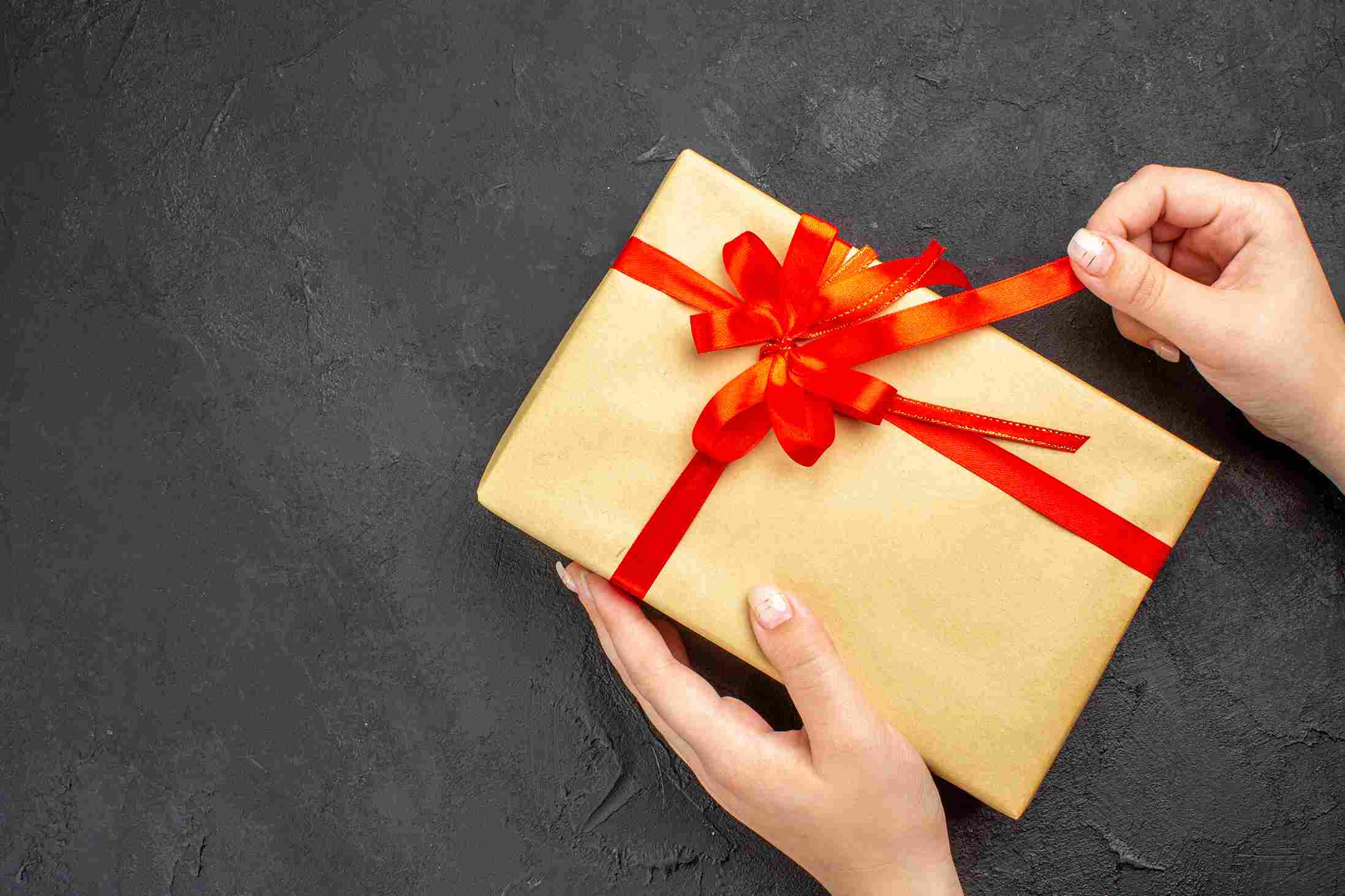 Romantic 5 Senses Gift Guide for Couples