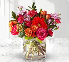 anniversary gits for master room, Sharjah Flower Delivery