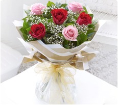 anniversary gifts for living room, Ajman Flower Delivery
