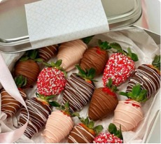 lovely fruit decoration, Sharjah Flower Delivery