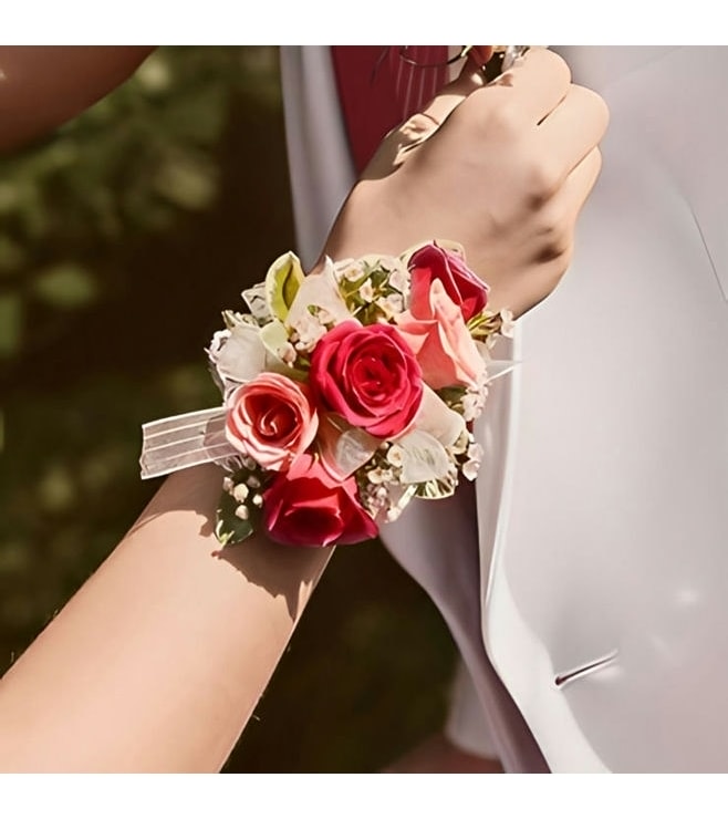 Teenage Dream Corsage, Corsages