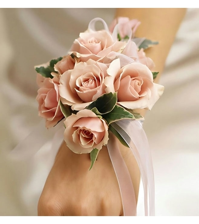 Belle of the Ball Corsage, Corsages