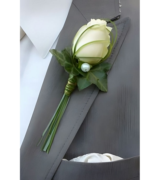 Sweet Summer Boutonniere