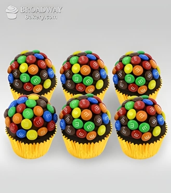 M&M Funfetti - 4 Cupcakes