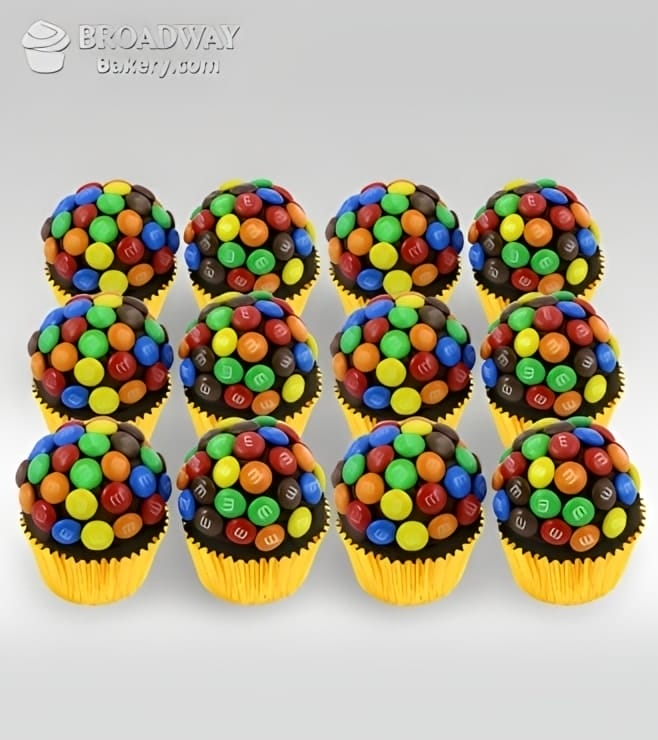 M&M Funfetti - 4 Cupcakes