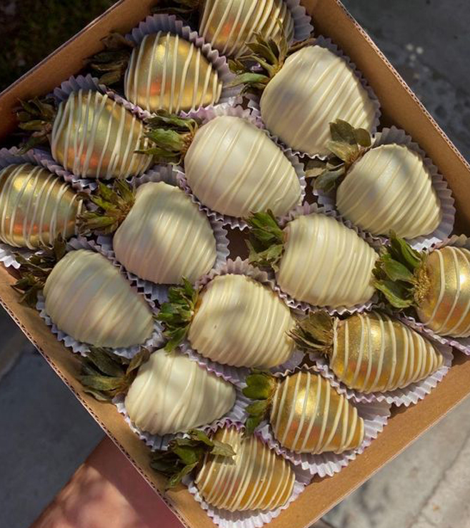 Gilded Splendor Dipped Strawberries