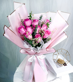 Lovely Pink Rose Bouquet, Women's Day