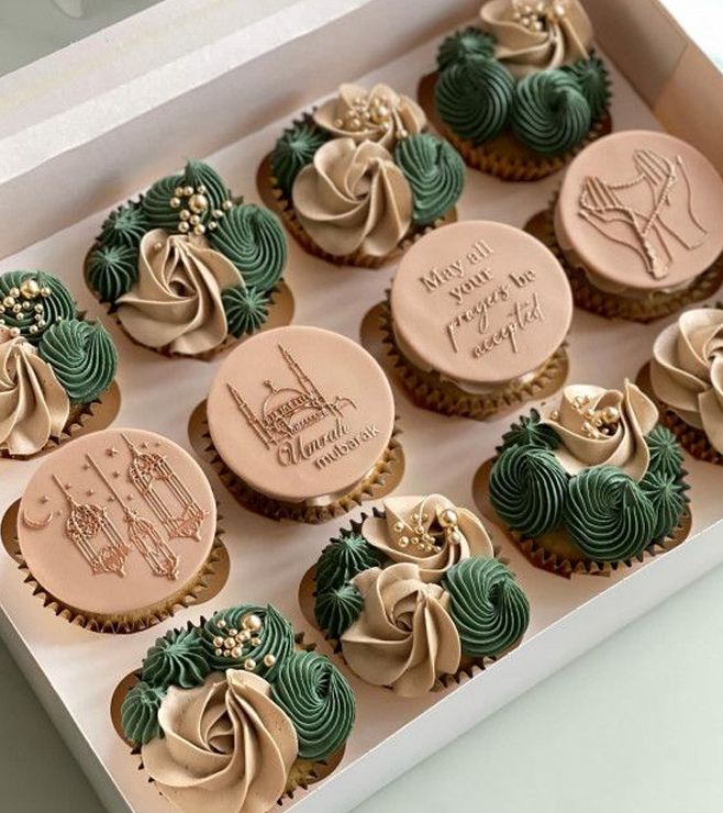 Emerald Serenity Cupcakes