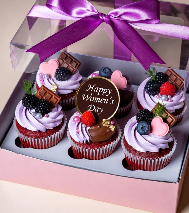 Shimmering Charm Cupcakes