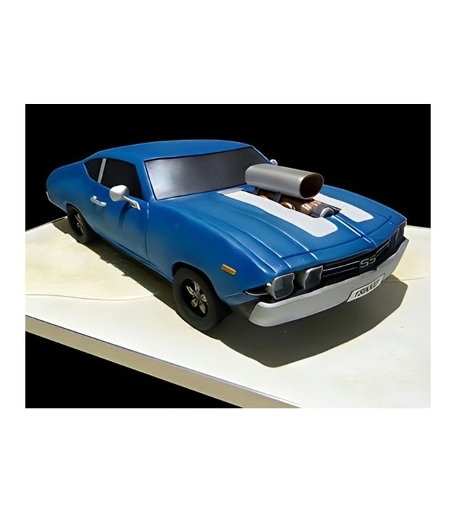 Vintage Muscle Car Cake