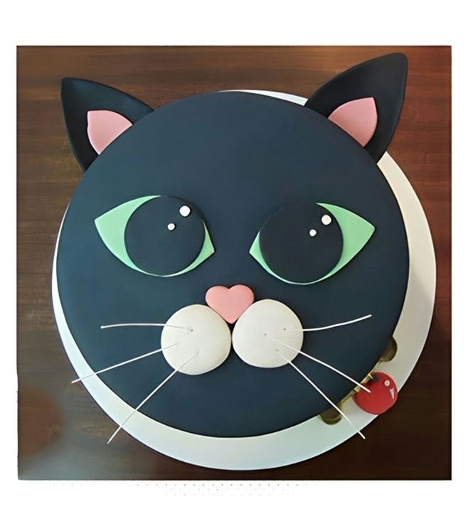 Emerald Eyes Cat Cake