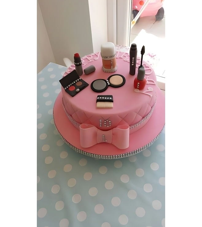 Chanel Makeup Cake 2