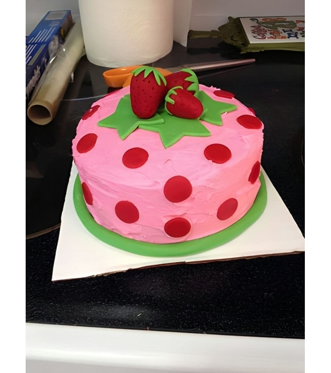 Berry Stars Strawberry Shortcake Cake